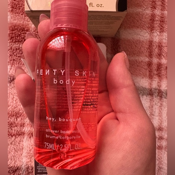 FENTY Body Hey, Bouquet - Picture 3 of 4